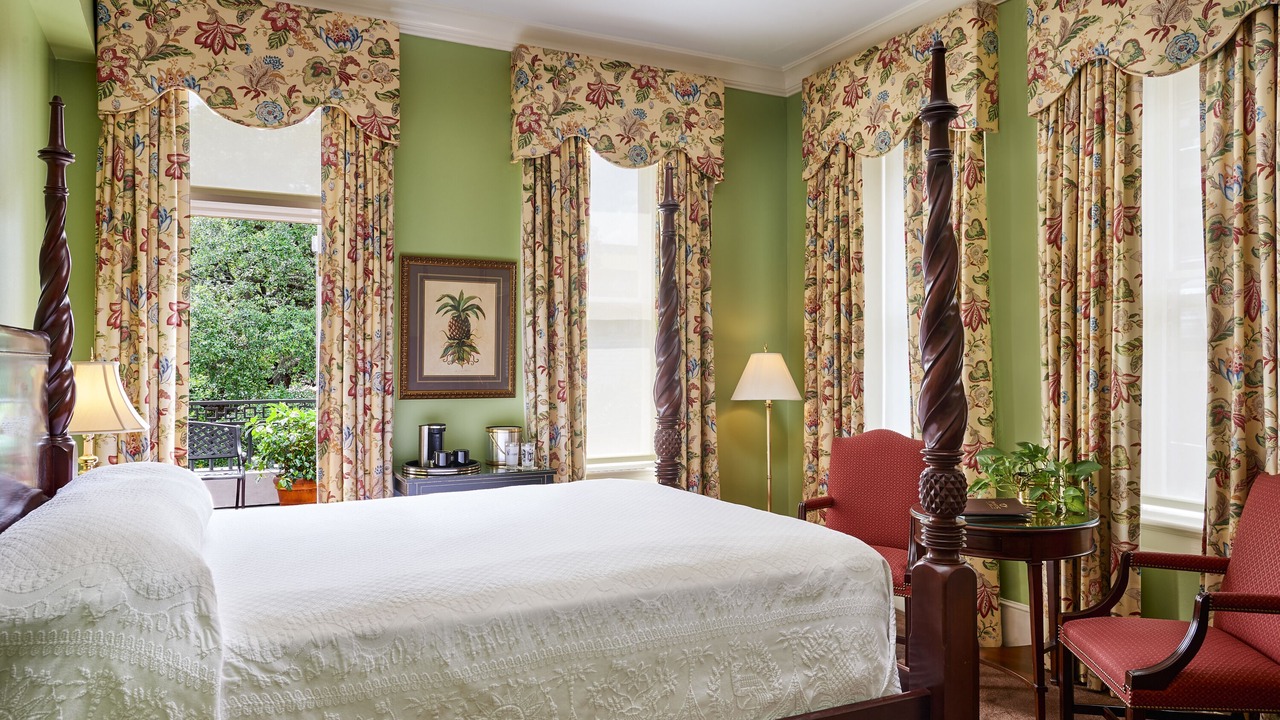 Photo of Bedroom in Historic District - North