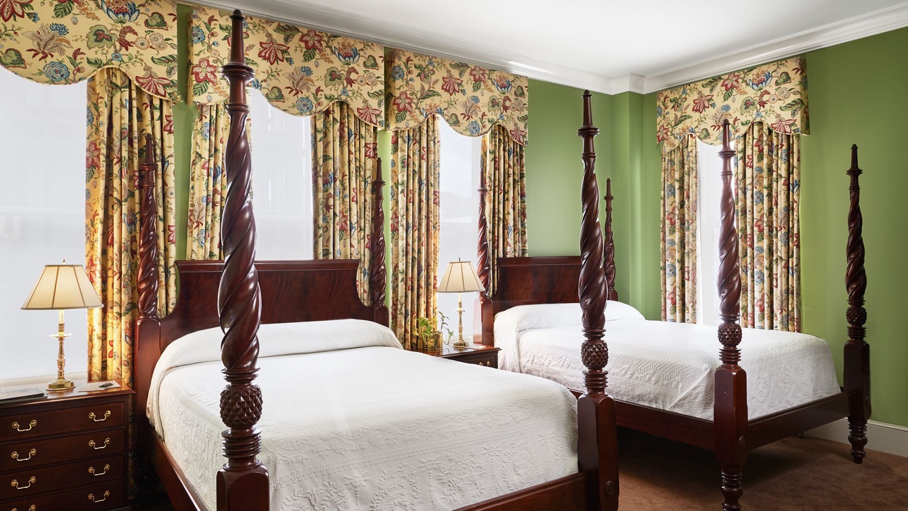 Photo of Bedroom in Historic District - North