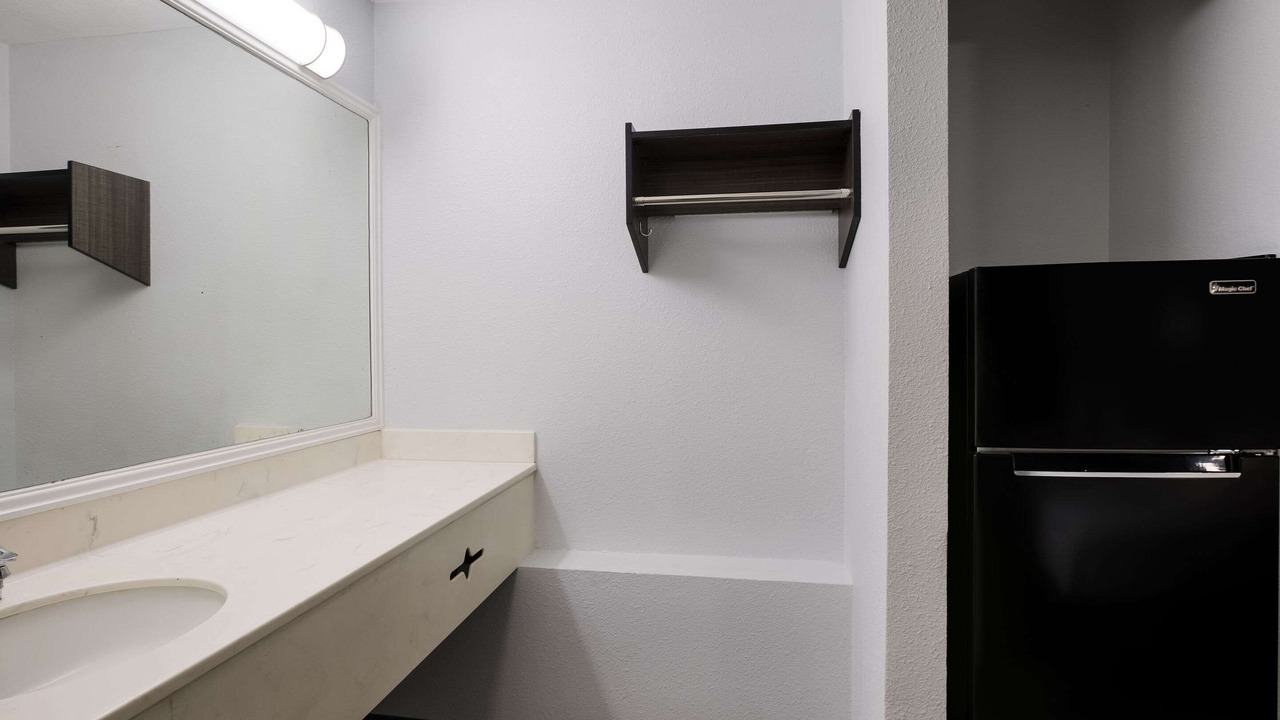 Photo of Bedroom in Hinesville