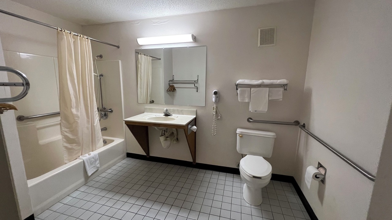 Photo of Bathroom in Metter
