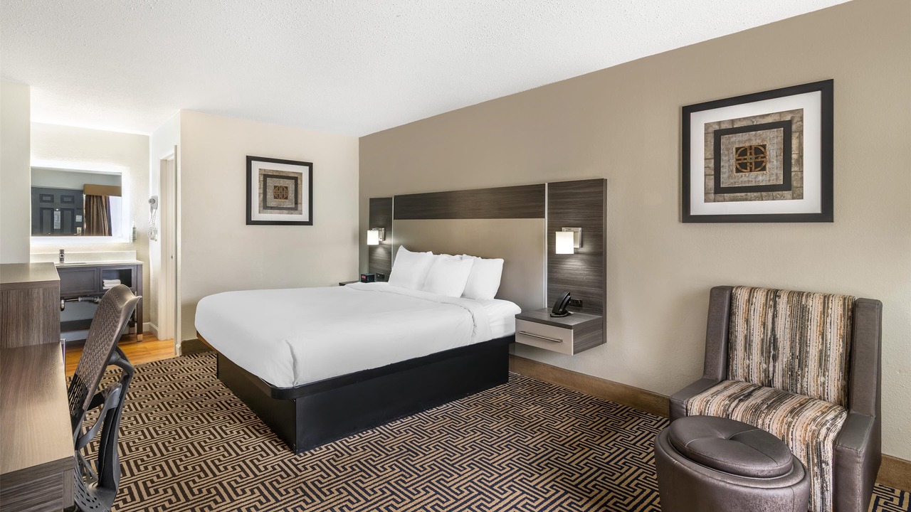 Photo of Bedroom in Savannah