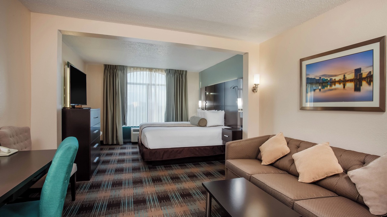 Photo of Bedroom in Airport North