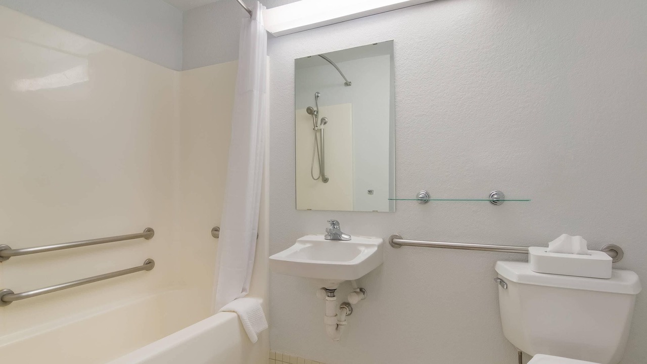 Photo of Bedroom in Southwest Raleigh