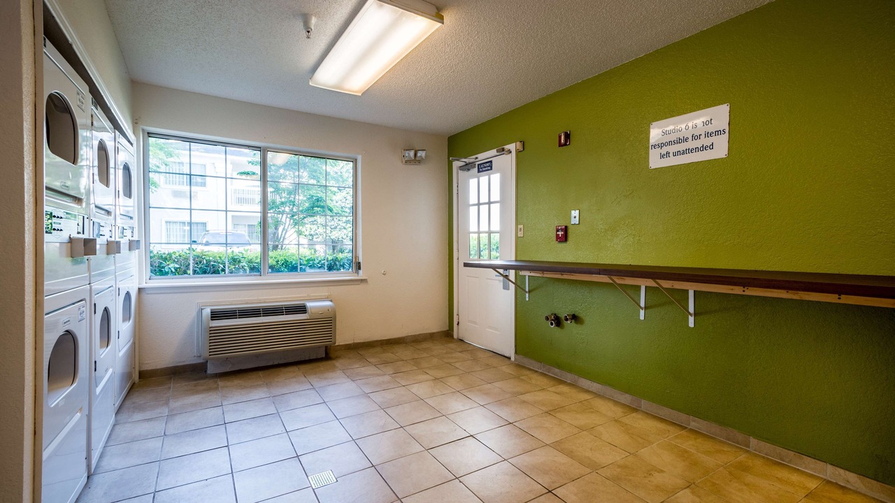 Photo of Bedroom in Gwinnett Place