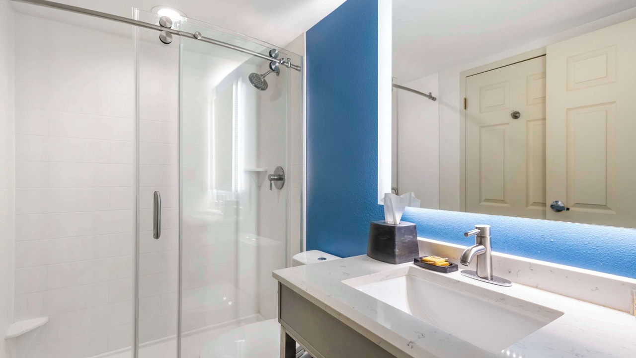 Photo of Bathroom in Oakwood