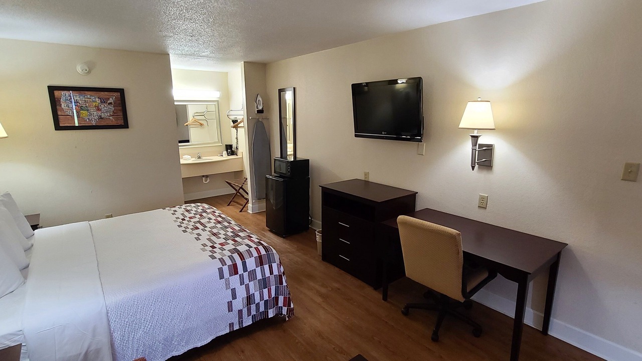 Photo of Bedroom in Tifton