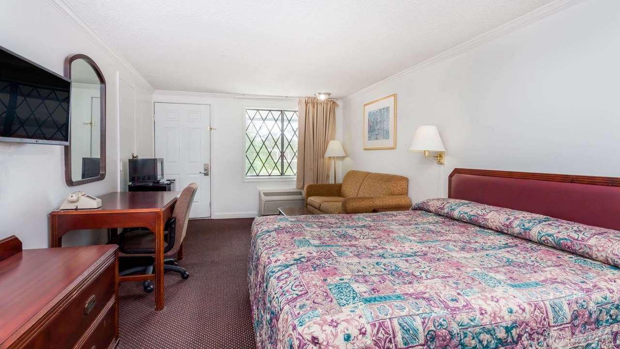 Photo of Bedroom in Seven Oaks