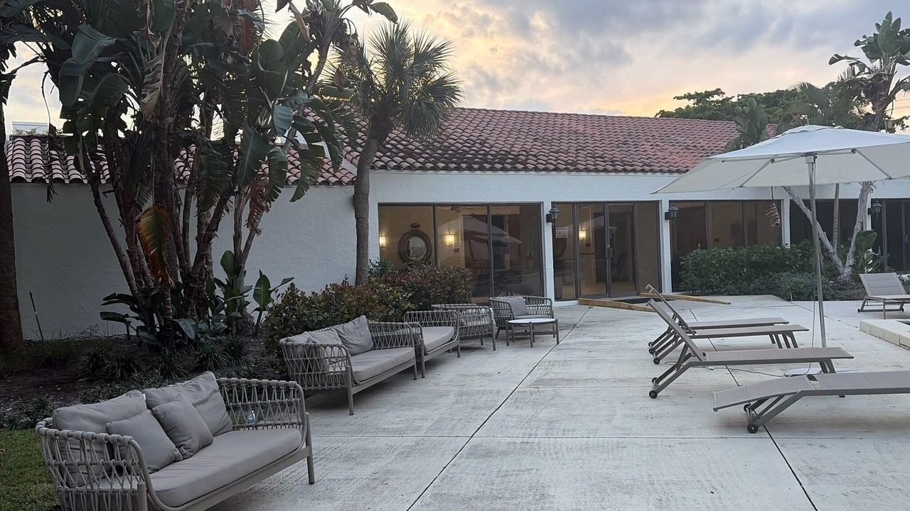 Photo of Patio Balcony in Villages of Palm Beach Lakes