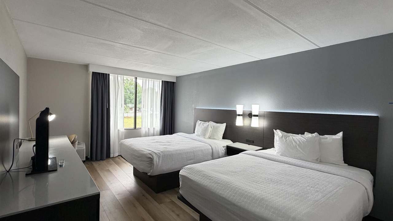 Photo of Bedroom in East Forest