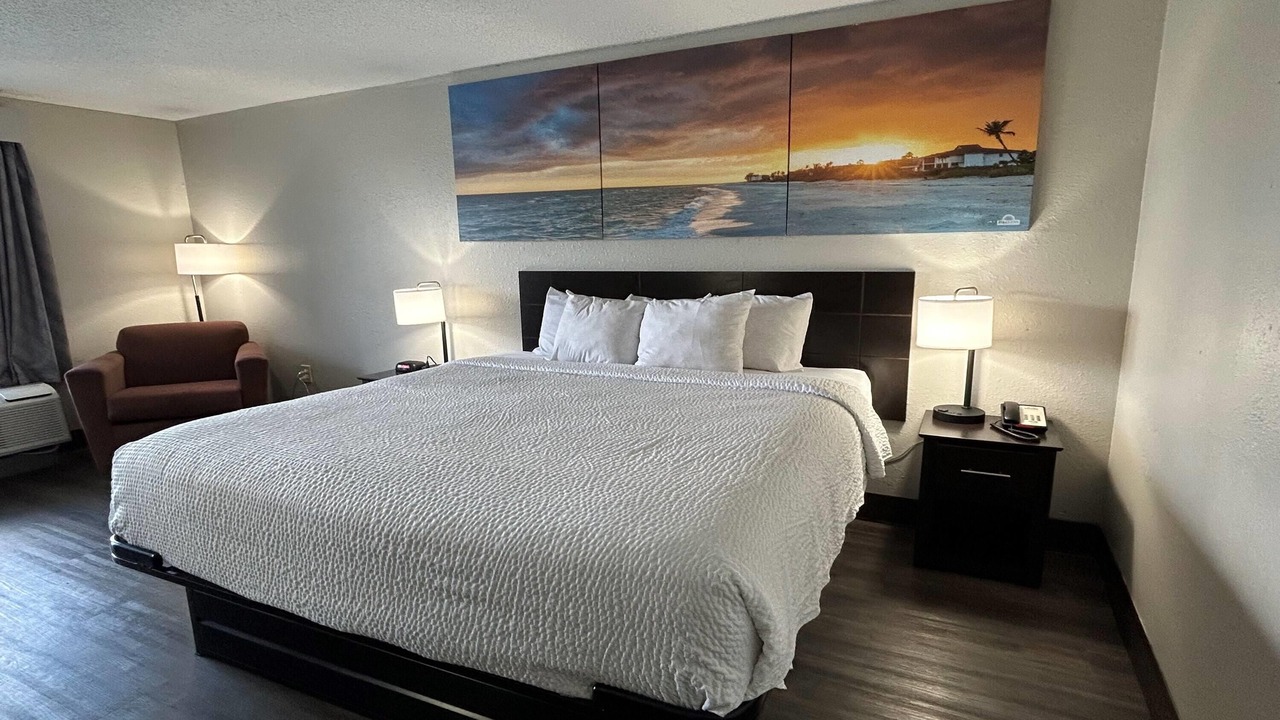 Photo of Bedroom in Garden City
