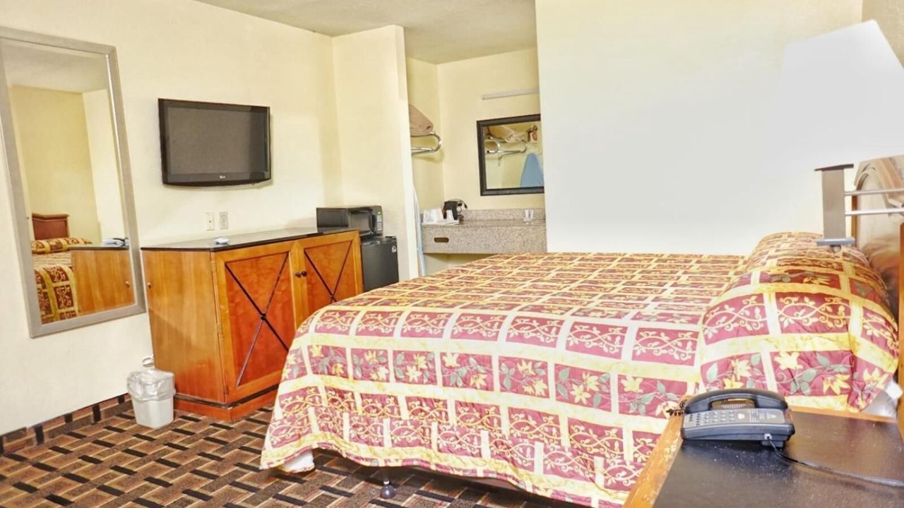 Photo of Bedroom in Augusta