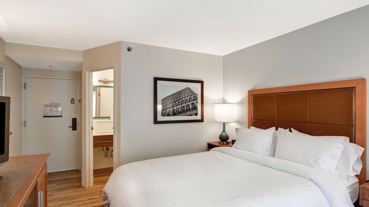 Photo of Bedroom in Columbia