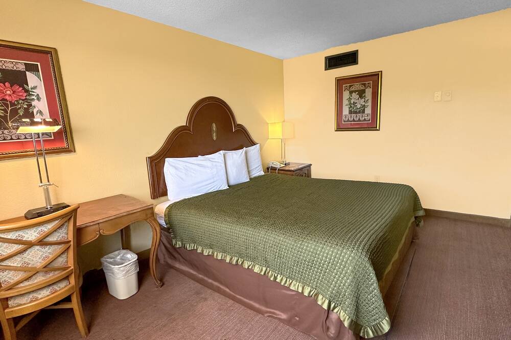 Photo of Bedroom in Charlotte