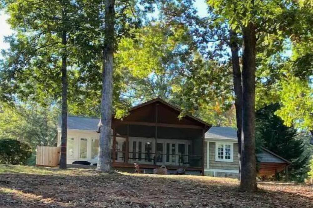 Photo of Outdoor in Townville