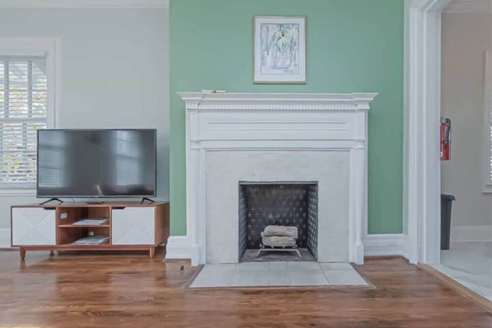 Photo of Livingroom in Olde Town Augusta