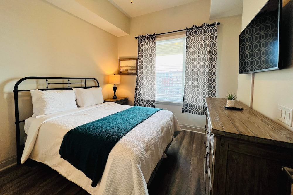 Photo of Bedroom in Westside