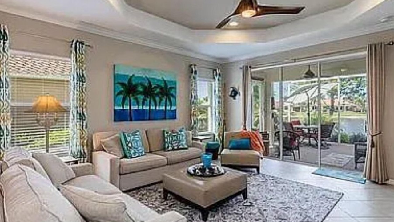 Photo of Livingroom in Naples