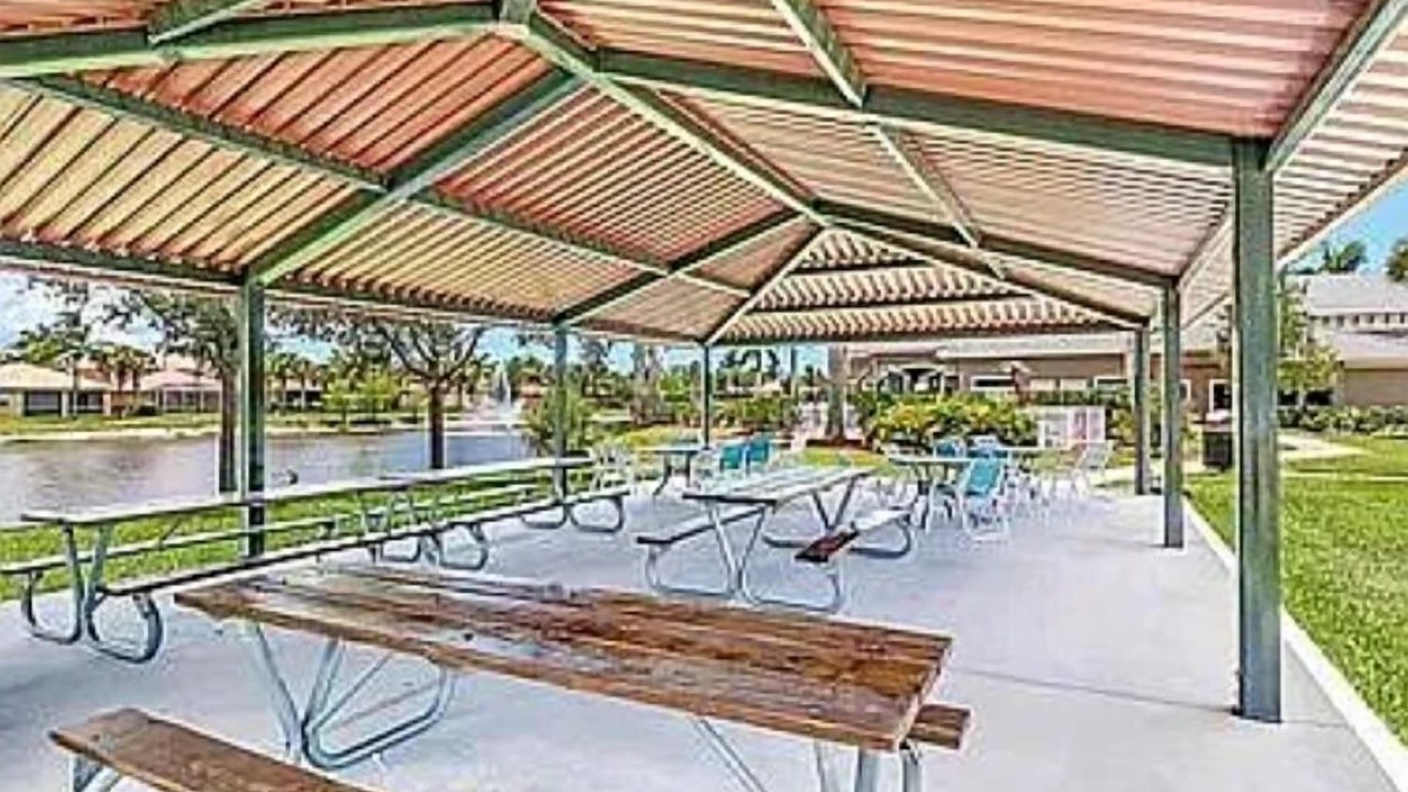 Photo of Outdoor in Naples