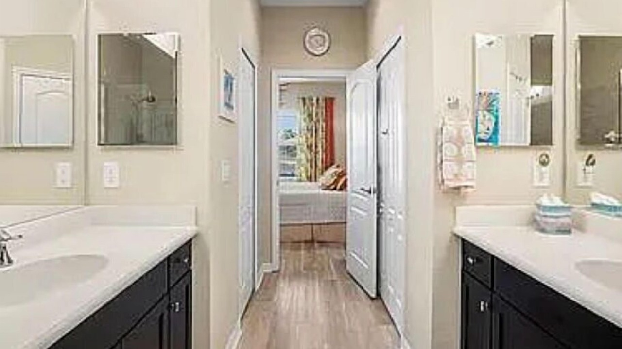 Photo of Bathroom in Naples