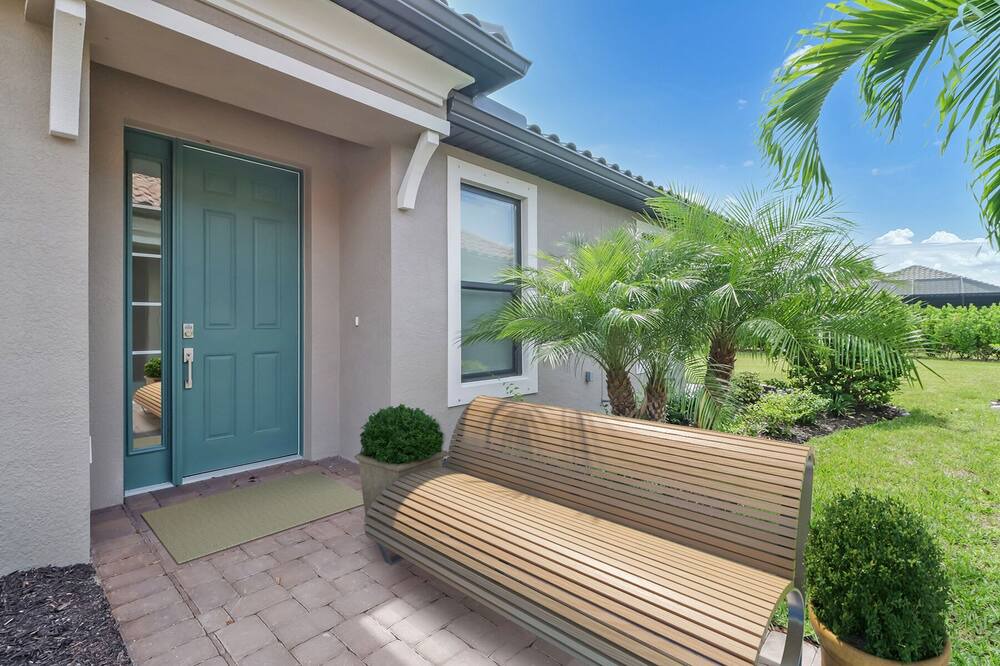 Photo of Outdoor in Naples