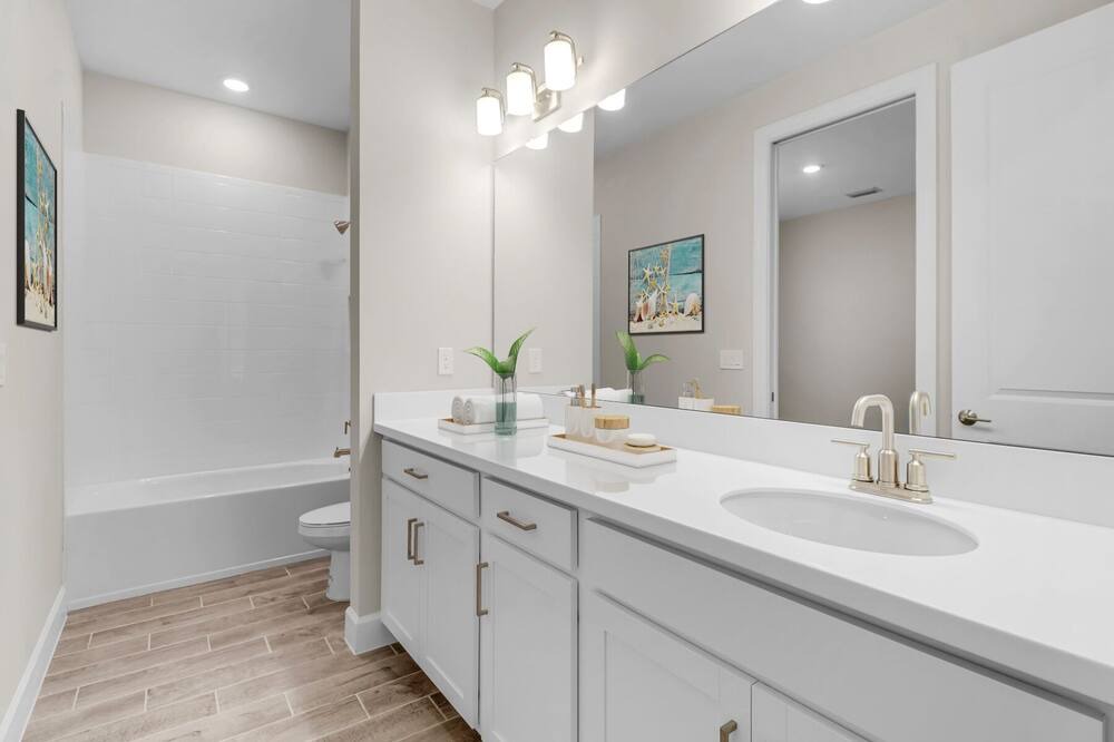 Photo of Bathroom in Naples
