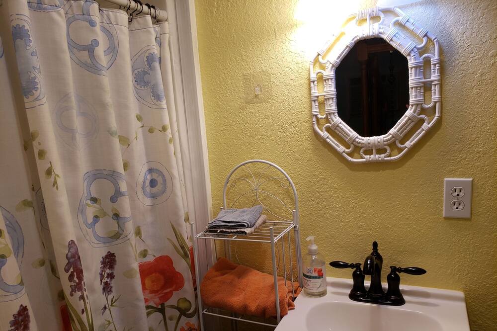 Photo of Bathroom in Rockledge