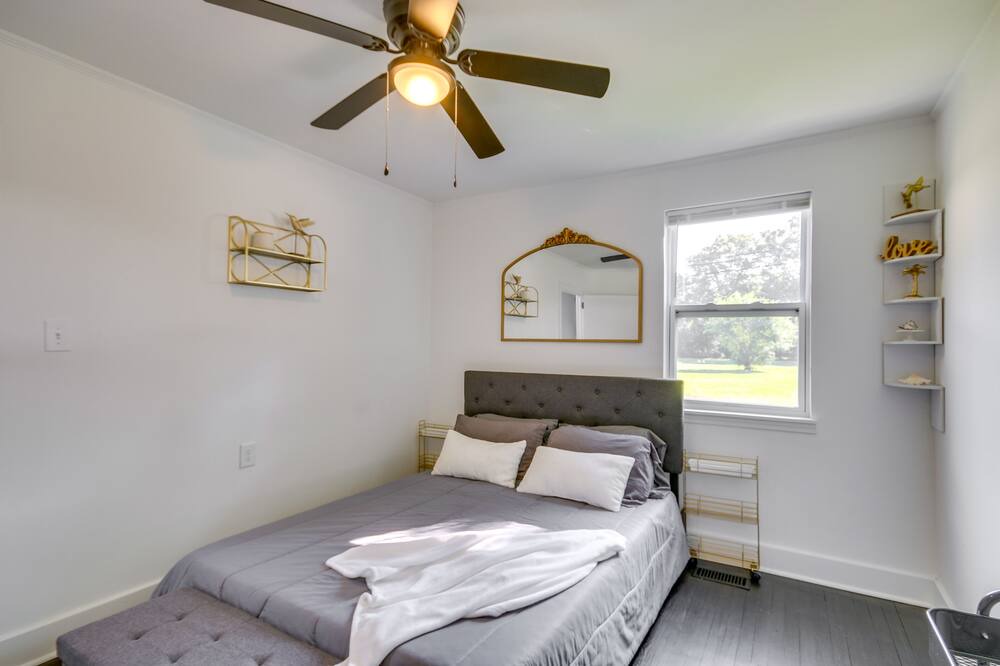Photo of Bedroom in Midtown
