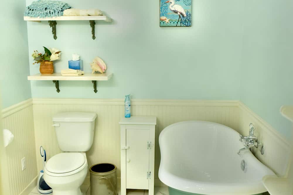 Photo of Bathroom in Summerplace