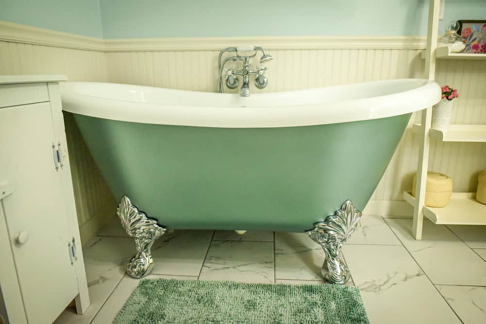 Photo of Bathroom in Summerplace