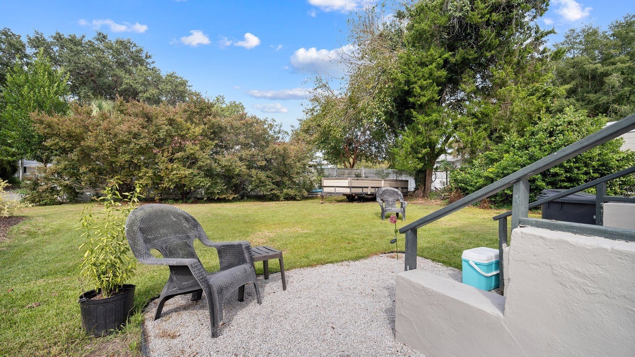 Photo of Outdoor in Uptown