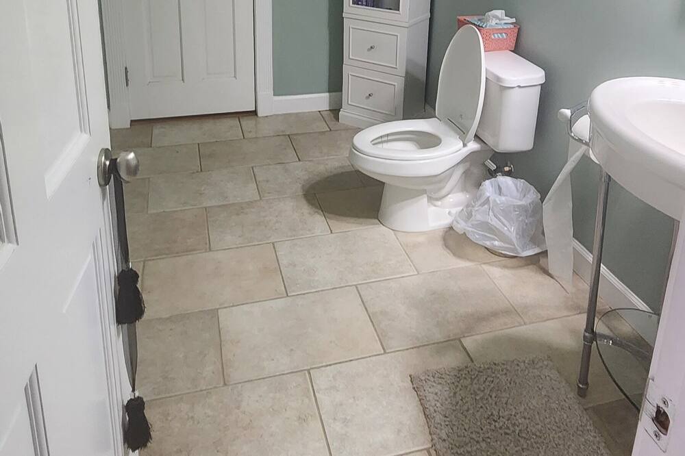 Photo of Bathroom in Waycross