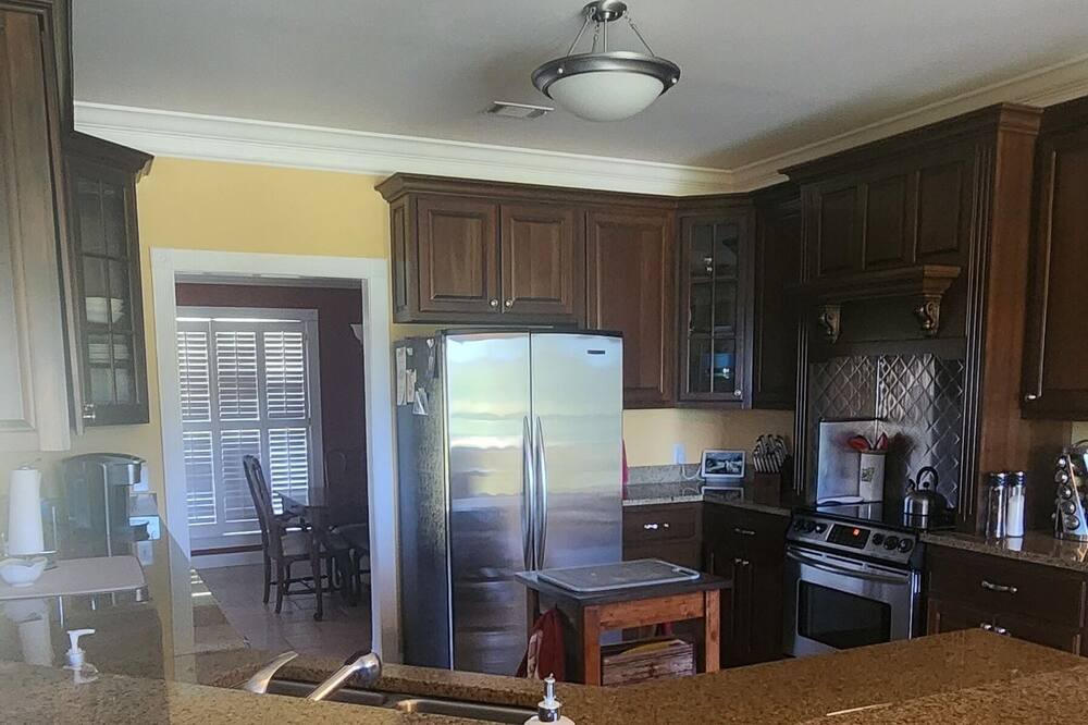 Photo of Kitchen in Waycross