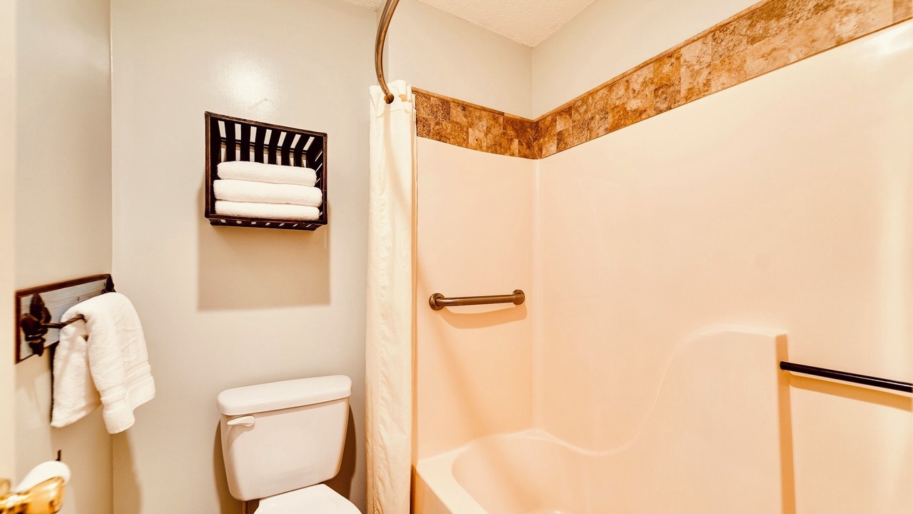 Photo of Bathroom in Hayesville