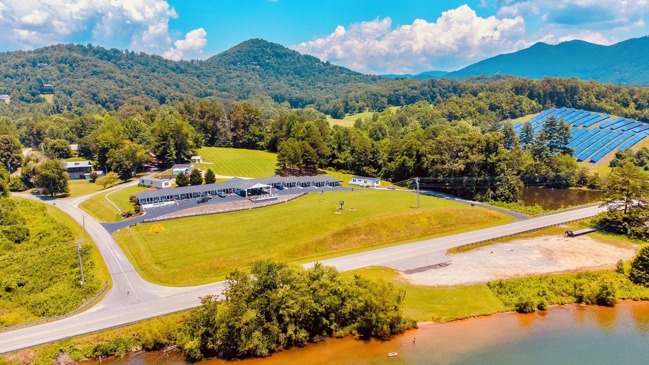Photo of Outdoor in Hayesville