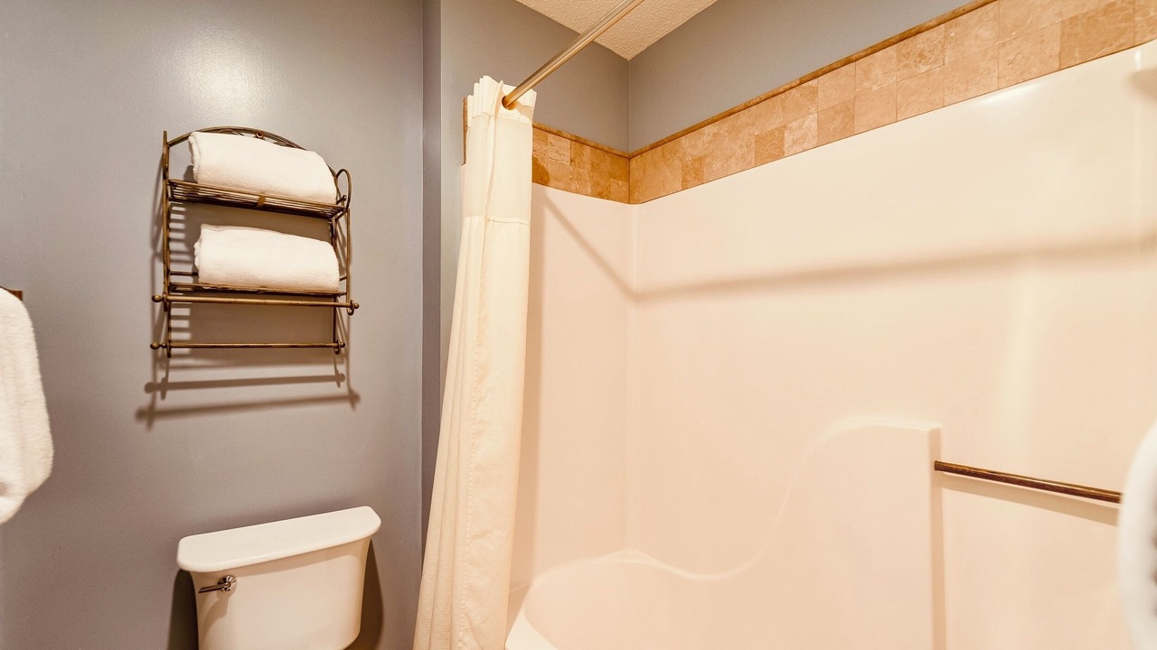 Photo of Bathroom in Hayesville