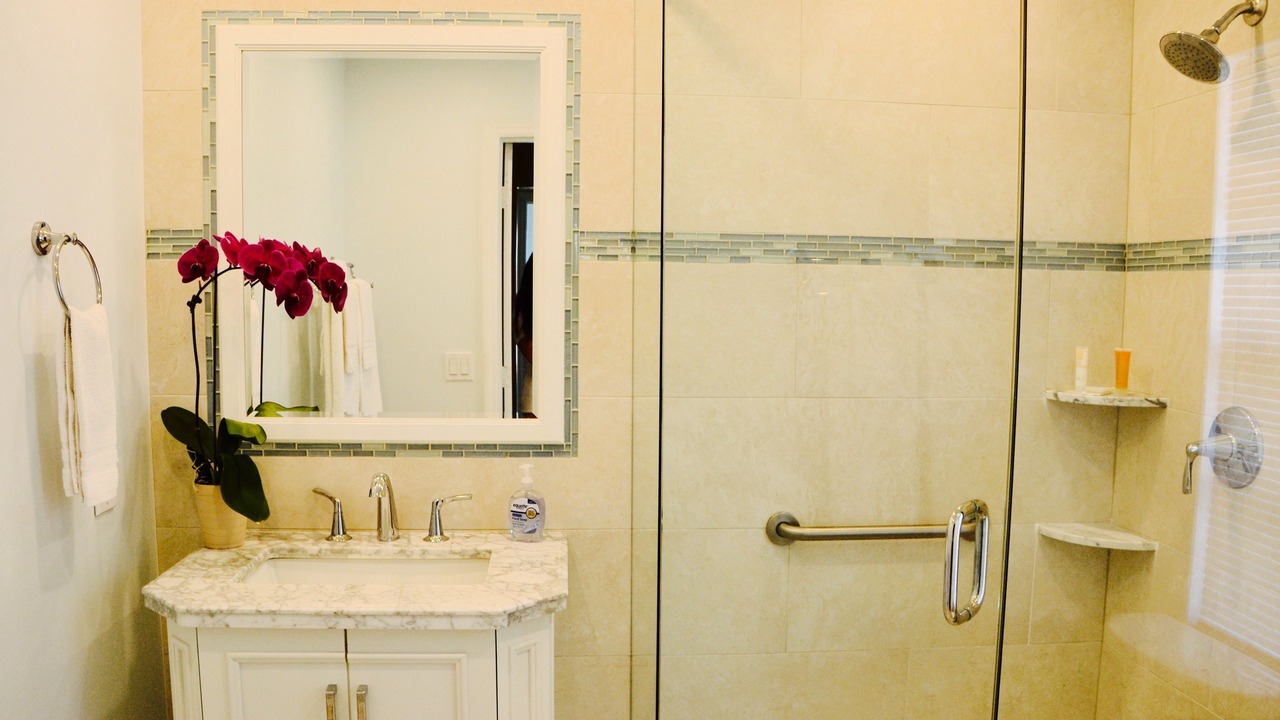 Photo of Bathroom in Central Beach