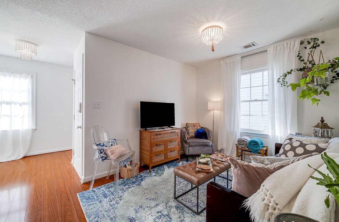Photo of Livingroom in Beach Institute