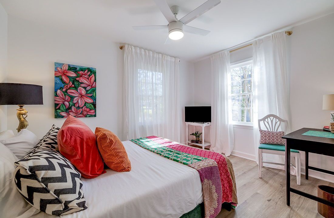 Photo of Bedroom in Beach Institute