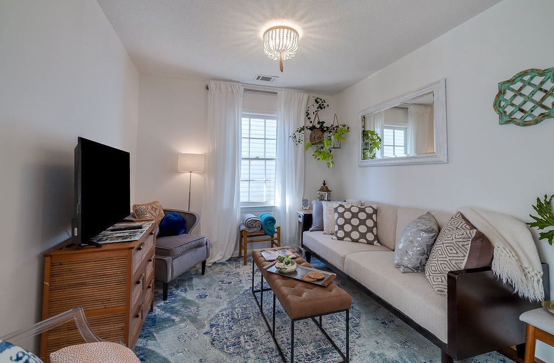 Photo of Livingroom in Beach Institute