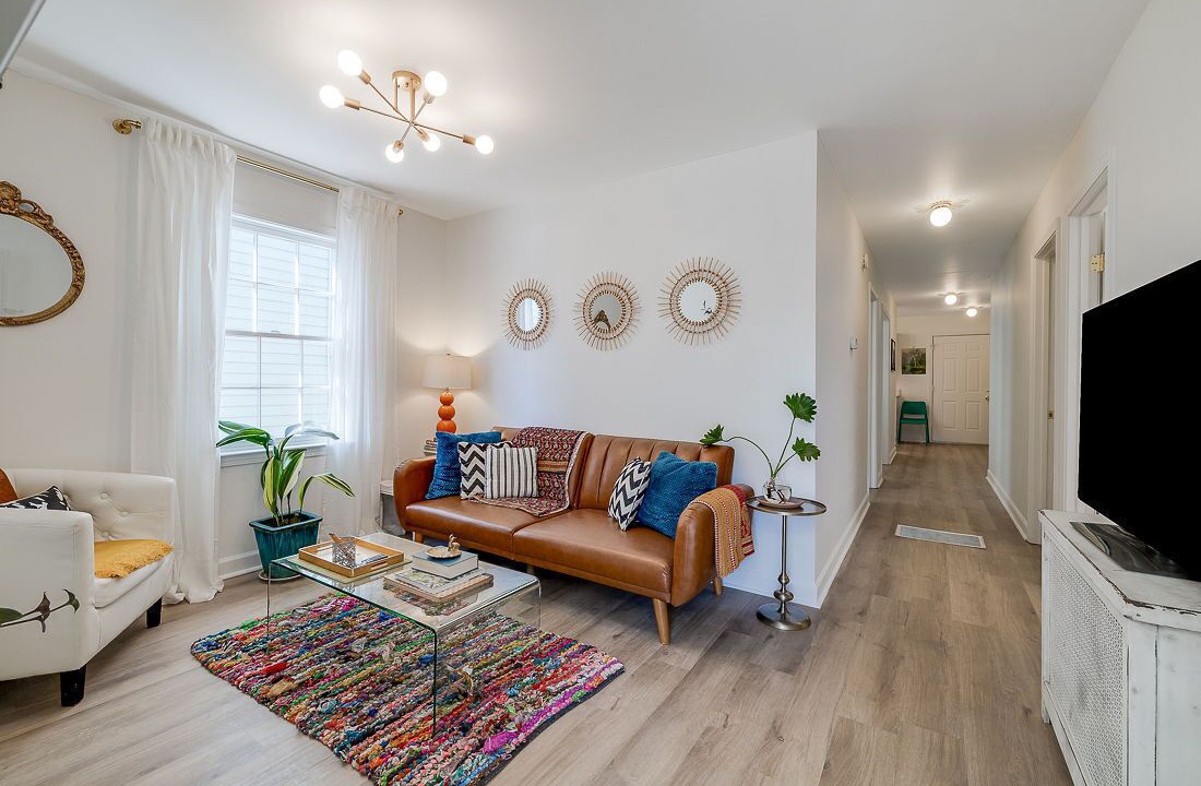 Photo of Livingroom in Beach Institute