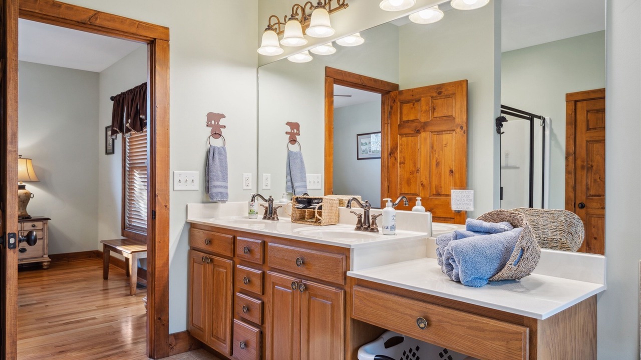 Photo of Bathroom in Serenity Bay