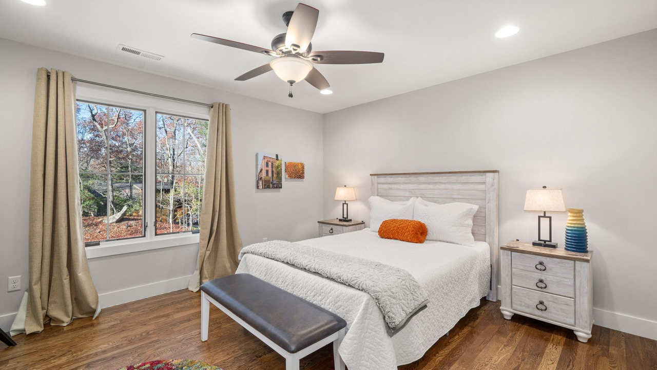 Photo of Bedroom in Pisgah Forest