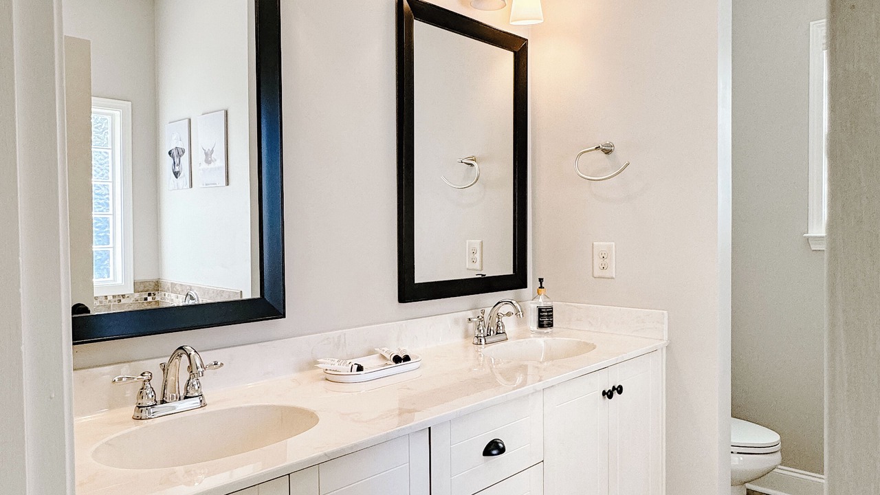 Photo of Bathroom in Riverwood Plantation