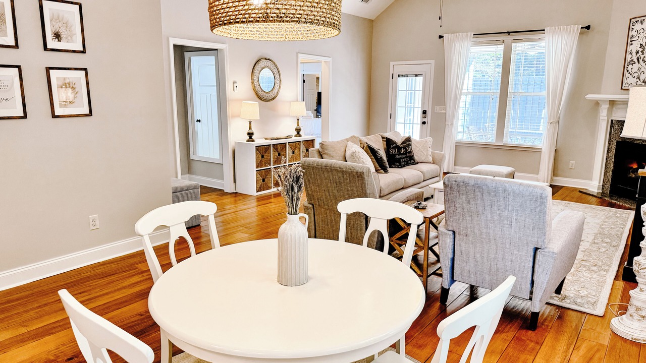 Photo of Livingroom in Riverwood Plantation