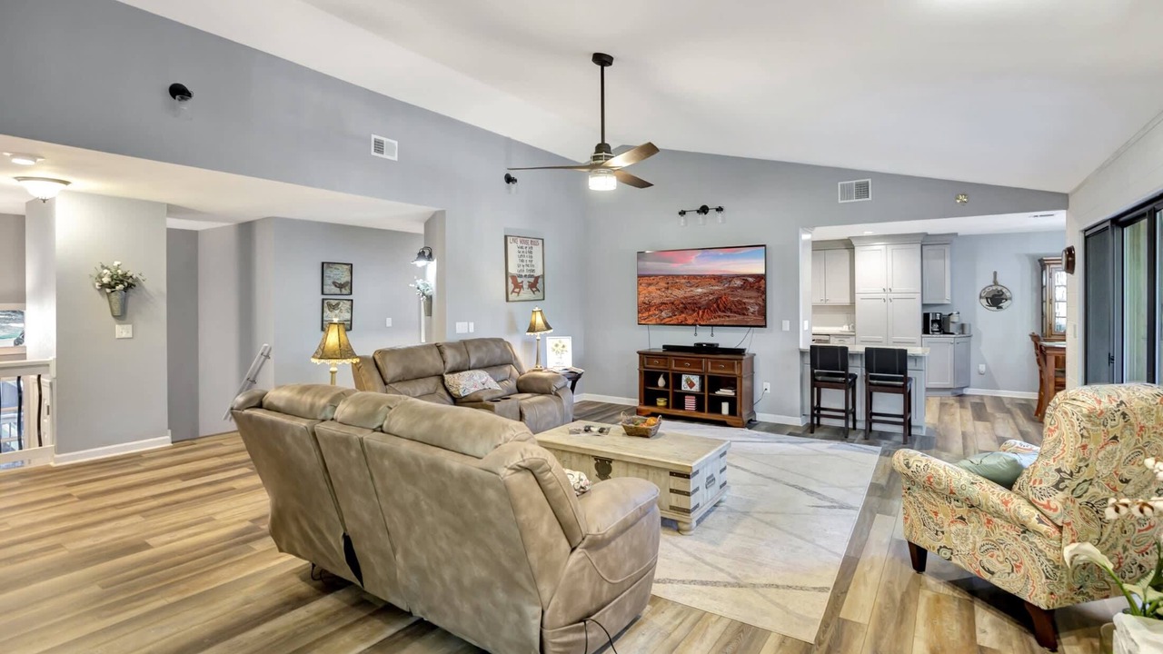 Photo of Livingroom in Salem