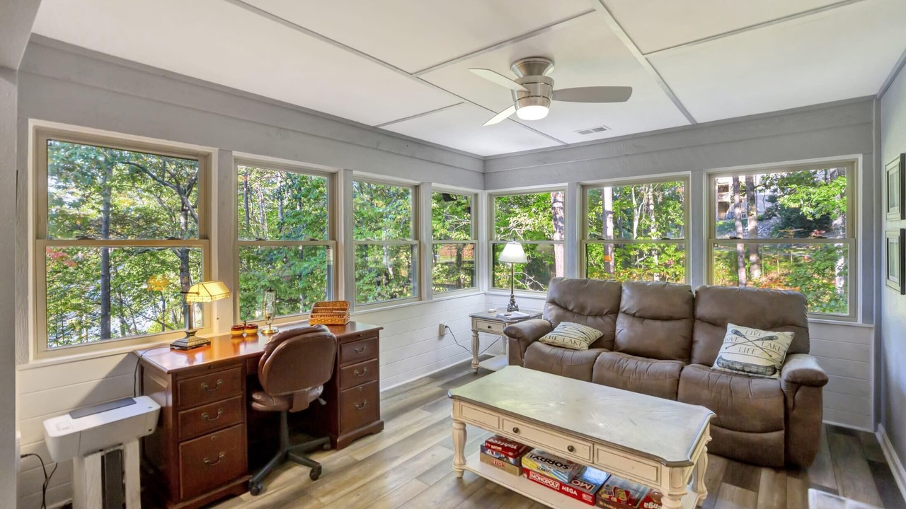 Photo of Livingroom in Salem