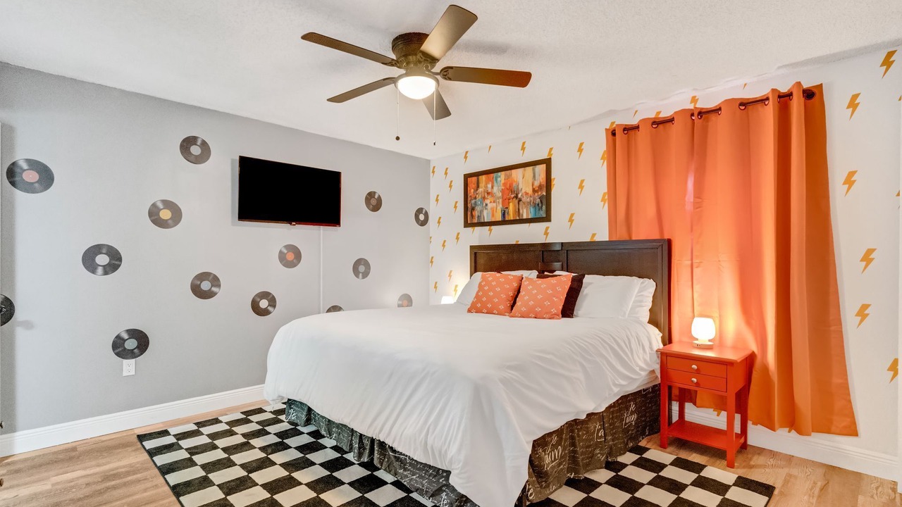 Photo of Bedroom in Jan Phyl Village