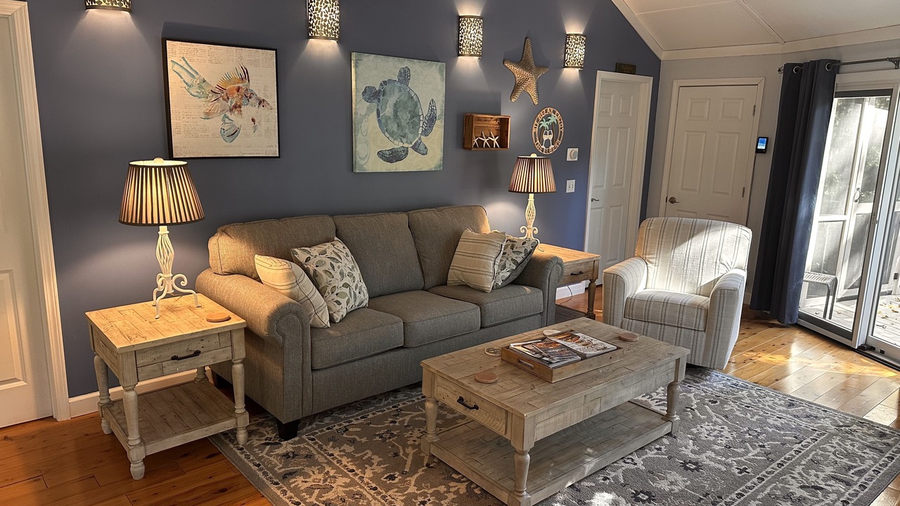 Photo of Livingroom in Night Heron