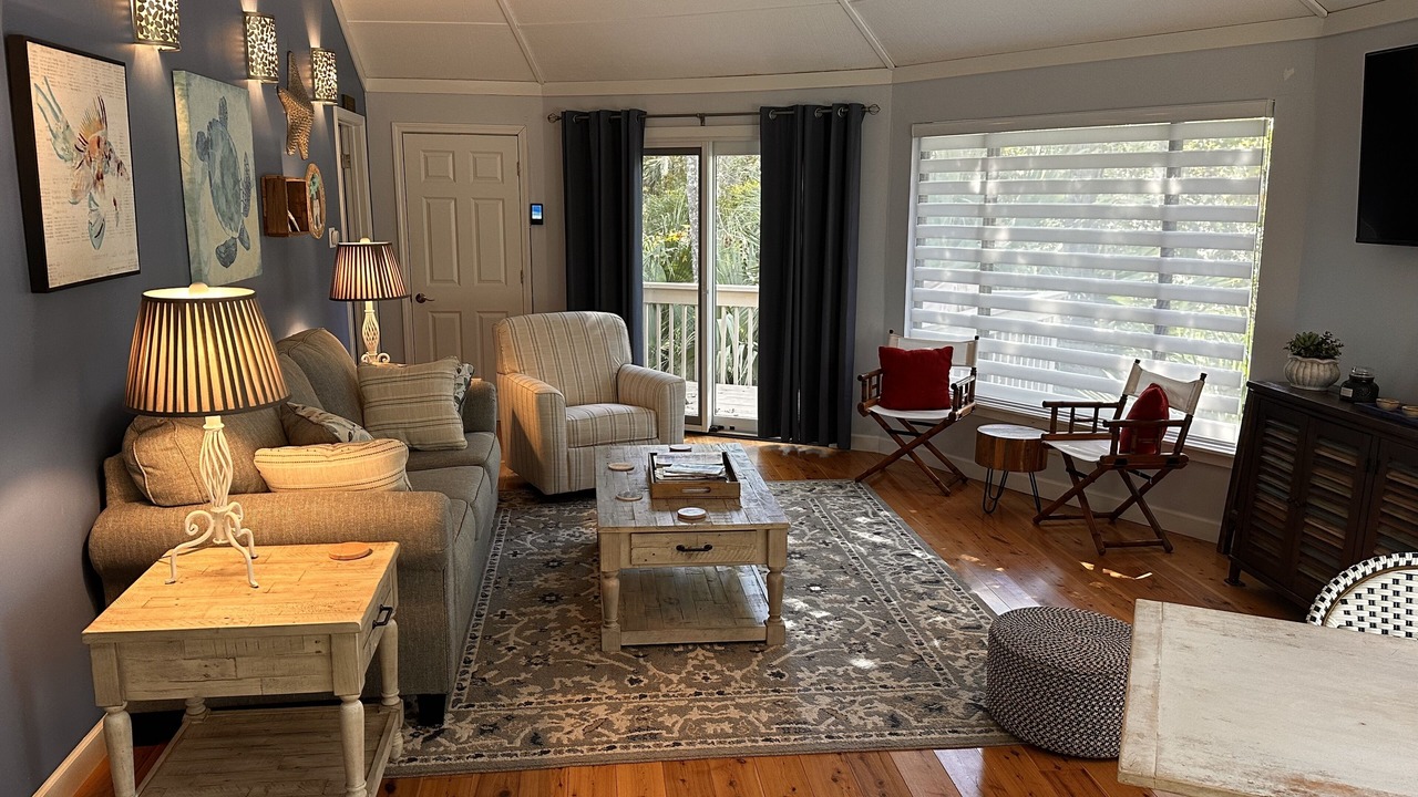 Photo of Livingroom in Night Heron