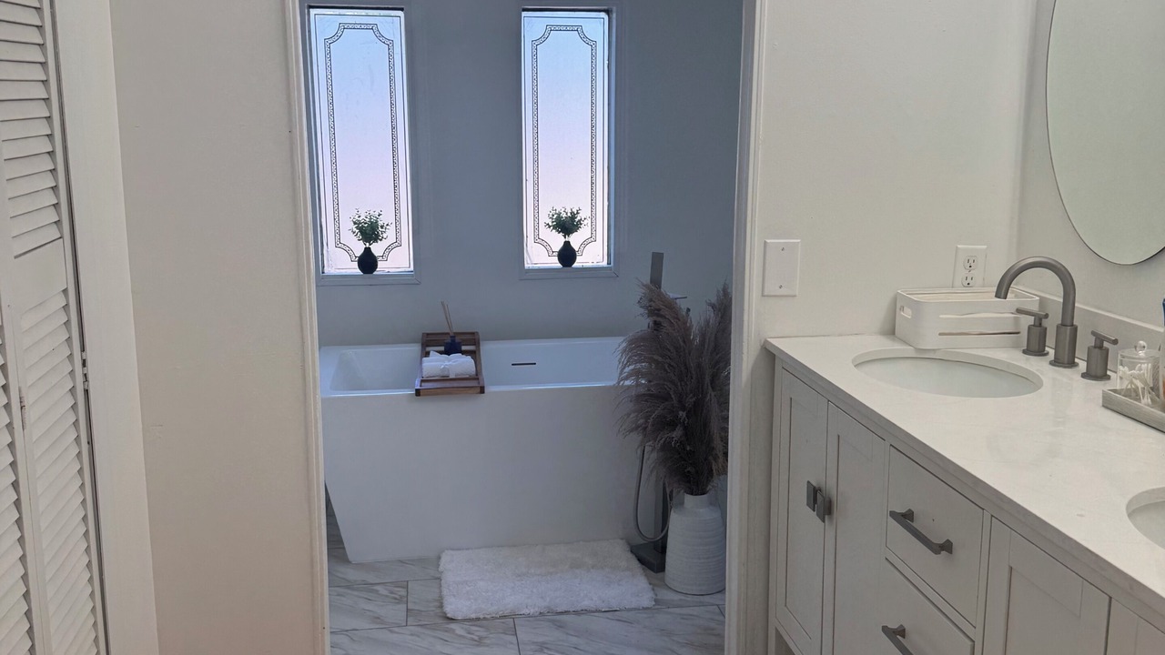 Photo of Bathroom in Dale